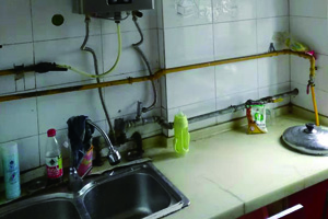 成都市郫縣長青路91號398家屬區家庭裝修拆除