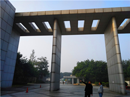 公司拆除文化門廊現(xiàn)場實(shí)地測量